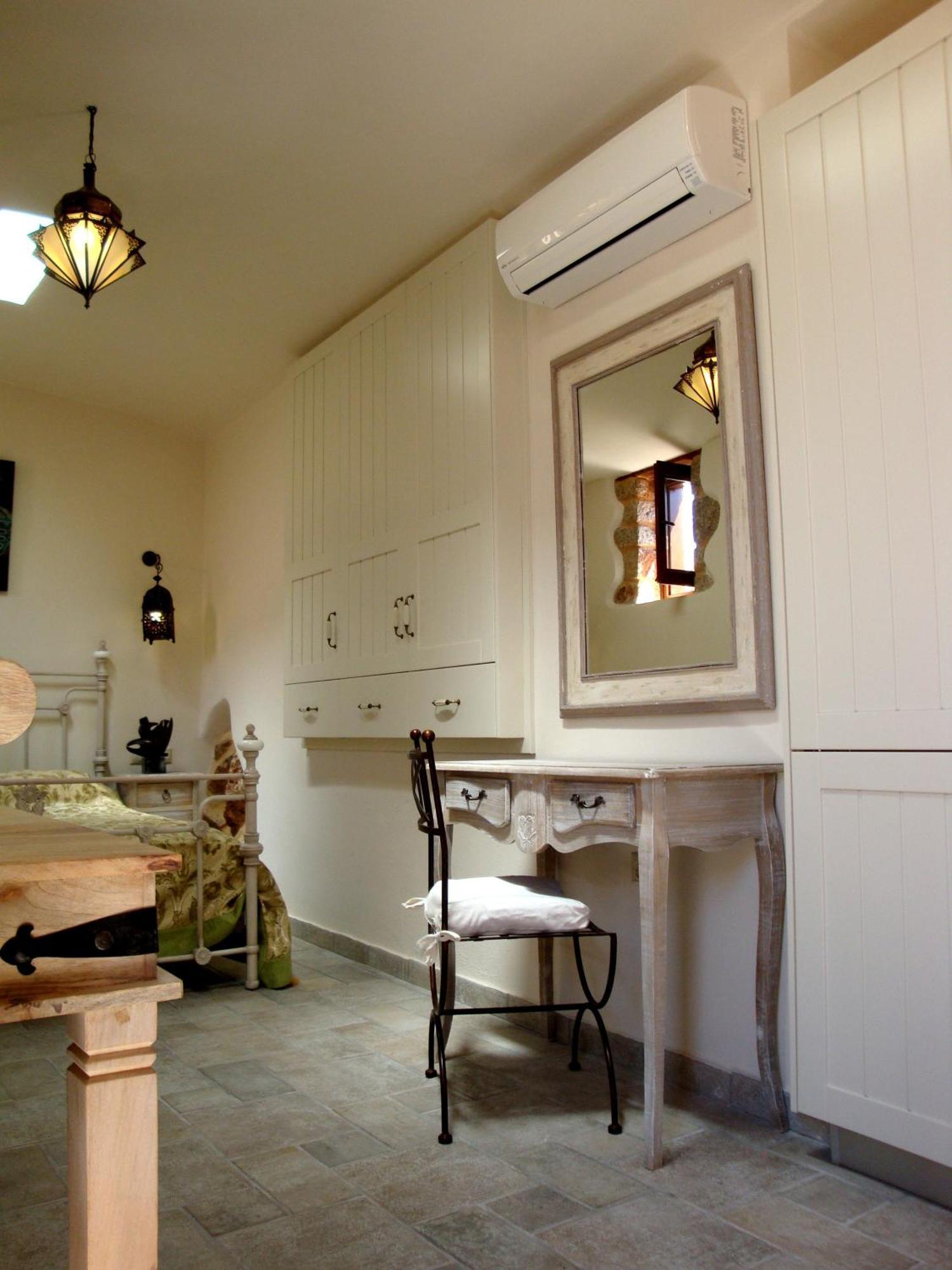 Bright Sun Villas Chalki Town Екстер'єр фото